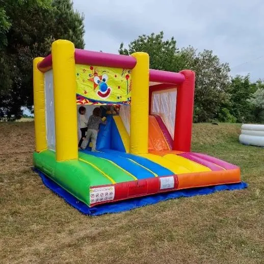 Le Pitchoune Cirque — structure gonflable à louer en Bretagne